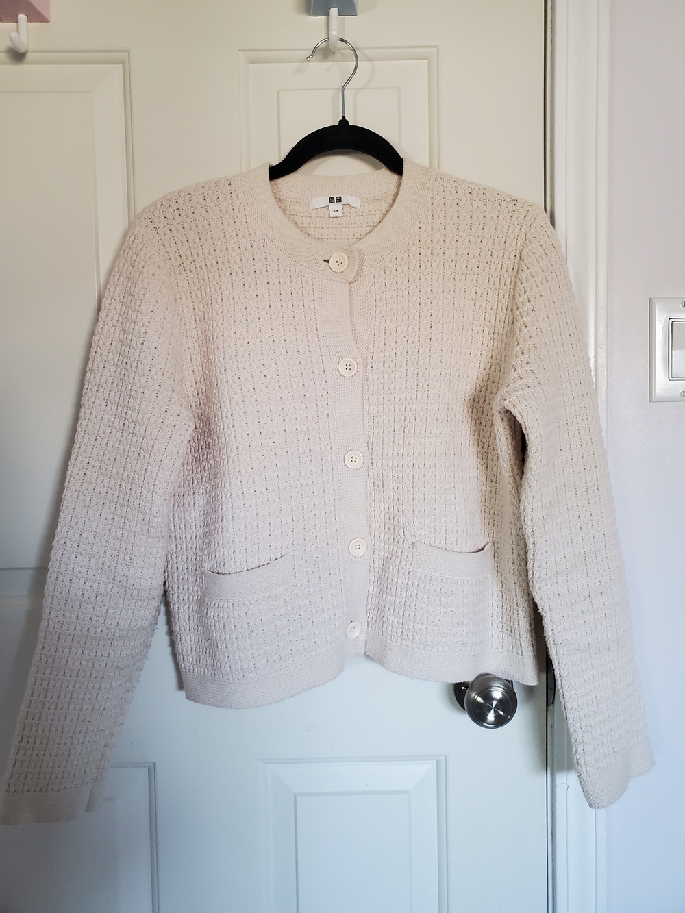 UNIQLO Soft Cream Knit Button-Front Cardigan